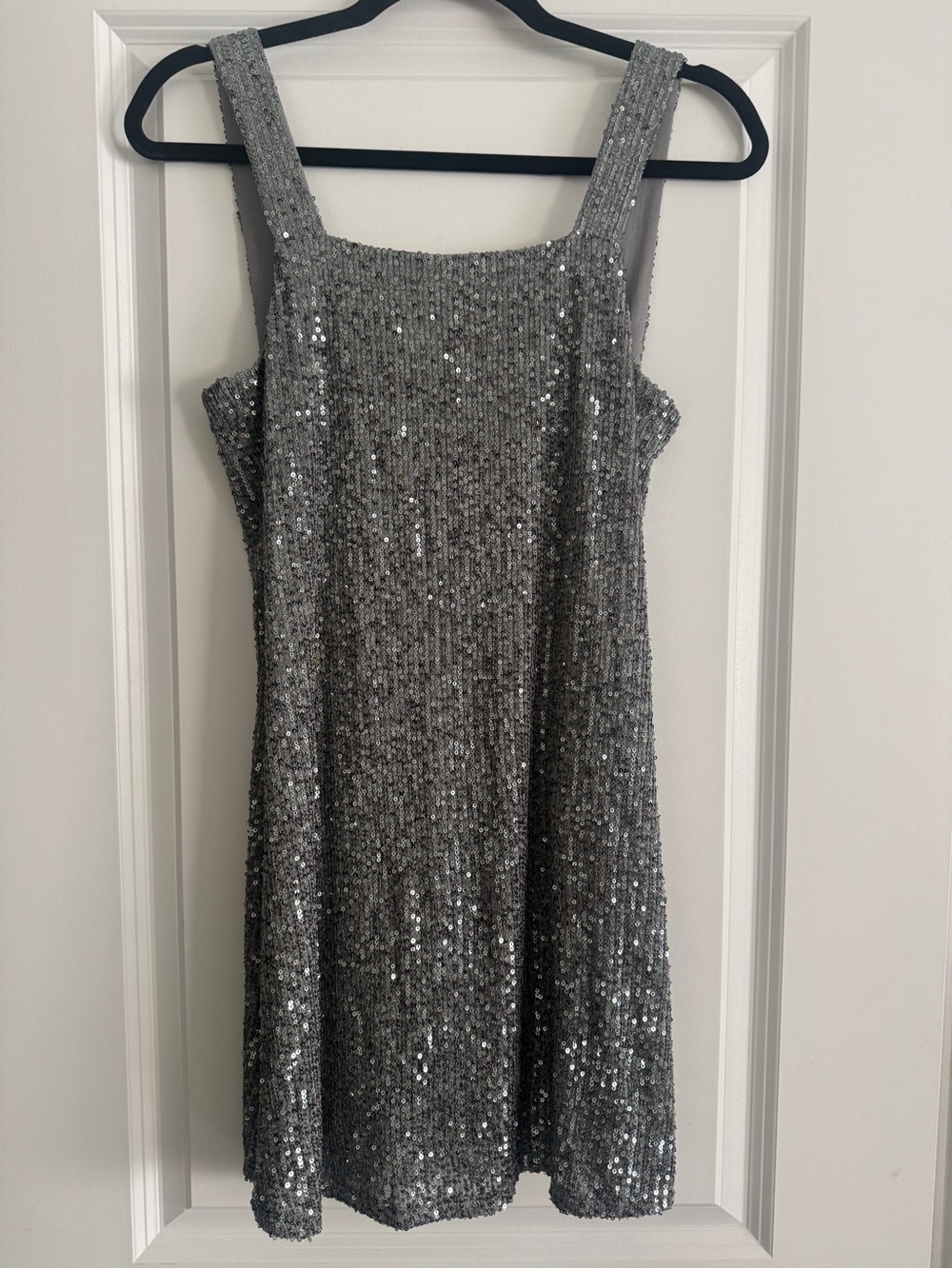 Kourt Sparkle Sequin Square-Neck Mini Dress - Silver Sz S sample